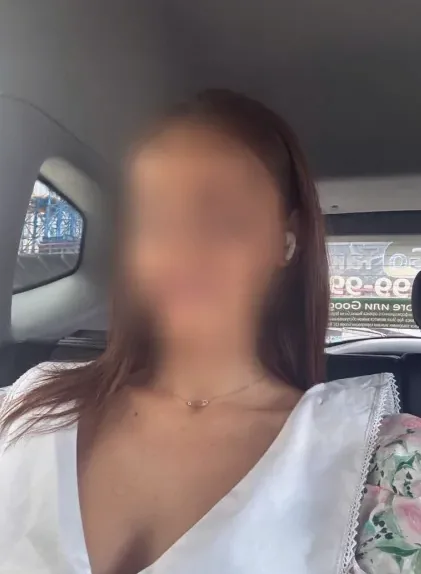 Anastasia, 35