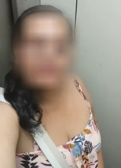 Cecilia, 32