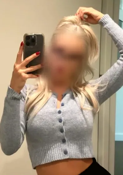 Ekaterina, 25