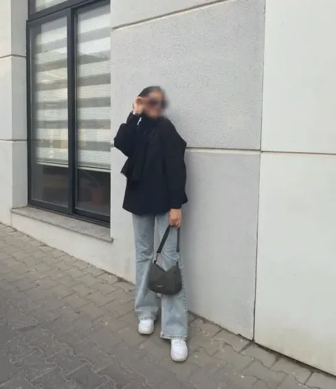 Jenna, 26