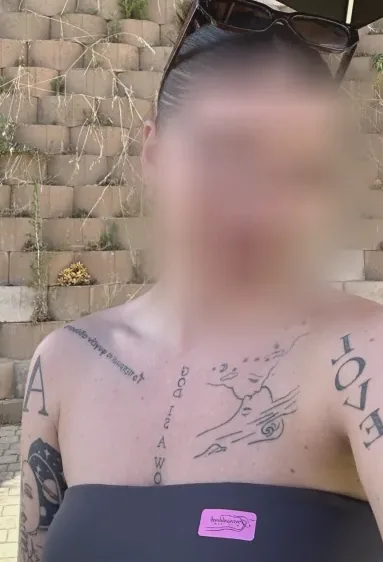 Leyla, 29