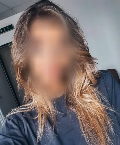 Paula, 32